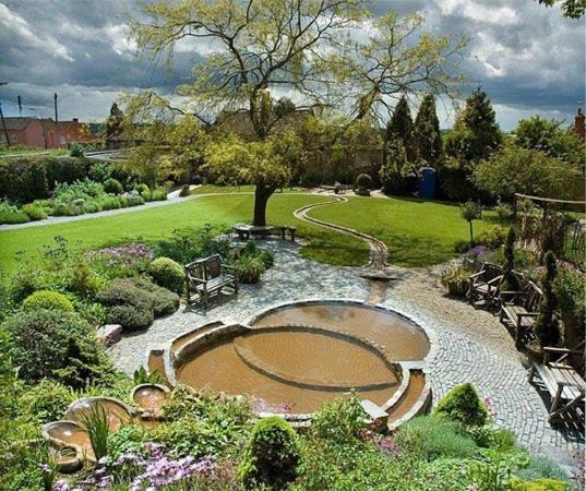 Homestay In The Heart Of Avalon Glastonbury